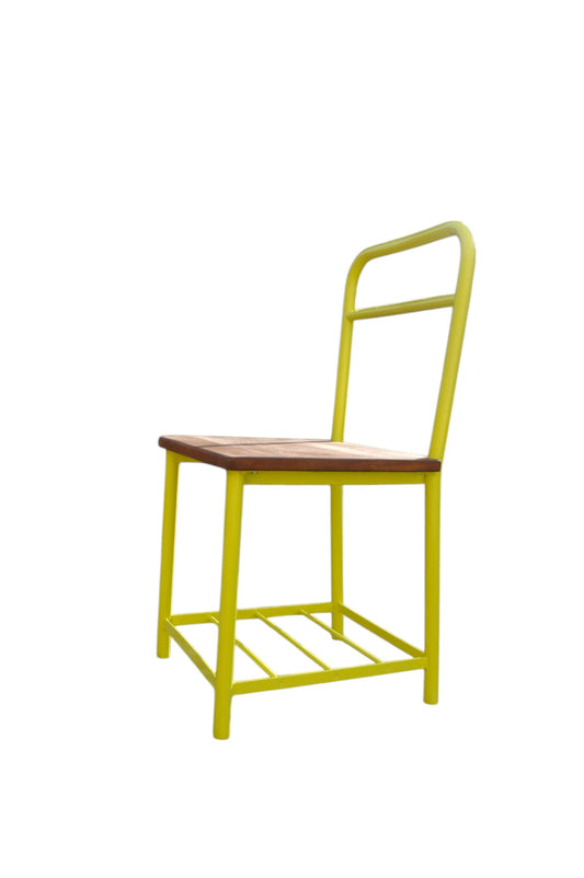 LA CHAISE PRESSÉE COMME UN CITRON