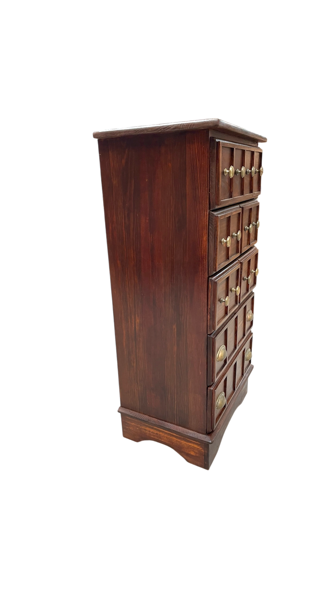 LA COMMODE CENT TIROIRS