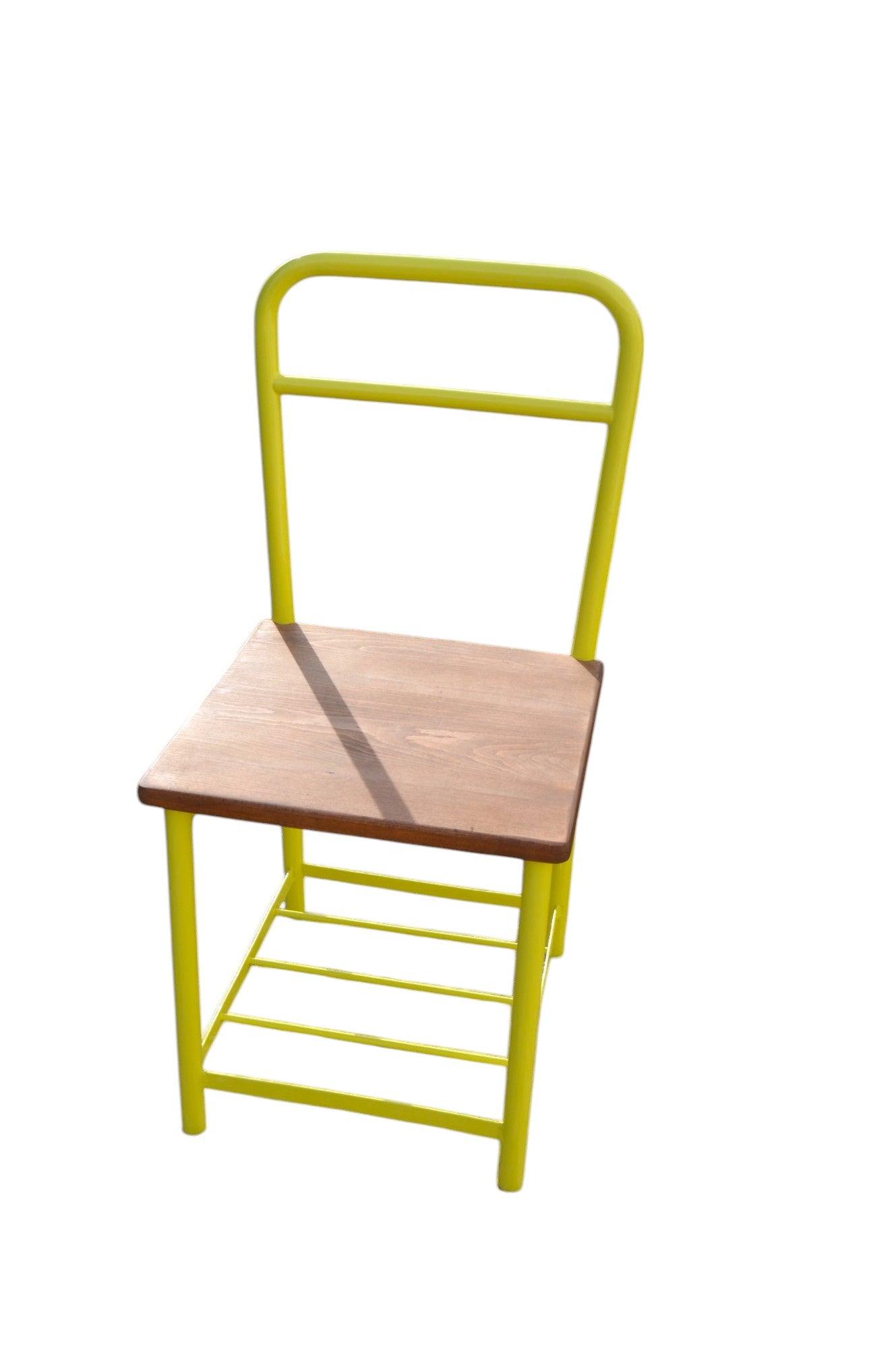 LA CHAISE PRESSÉE COMME UN CITRON