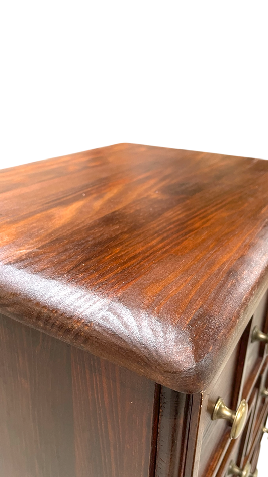 LA COMMODE CENT TIROIRS