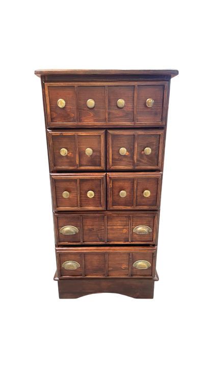 LA COMMODE CENT TIROIRS